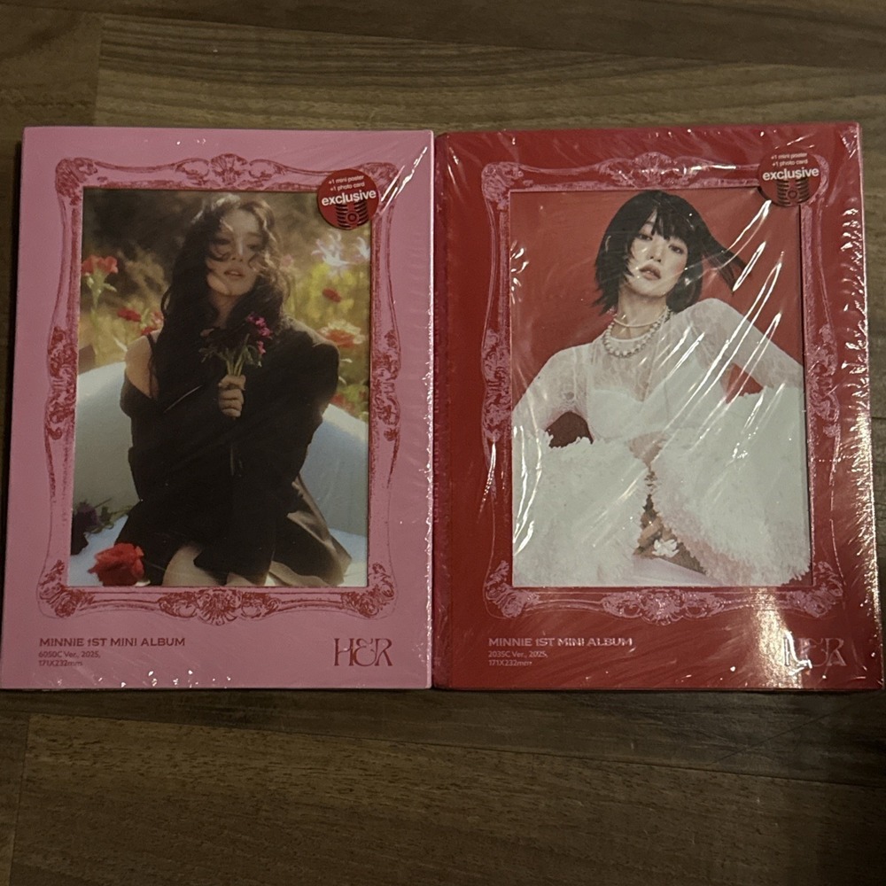 Minnie - Her (2 Vers) With Booklet, Postcard, Photos K-POP 1st Mini Album Sealed